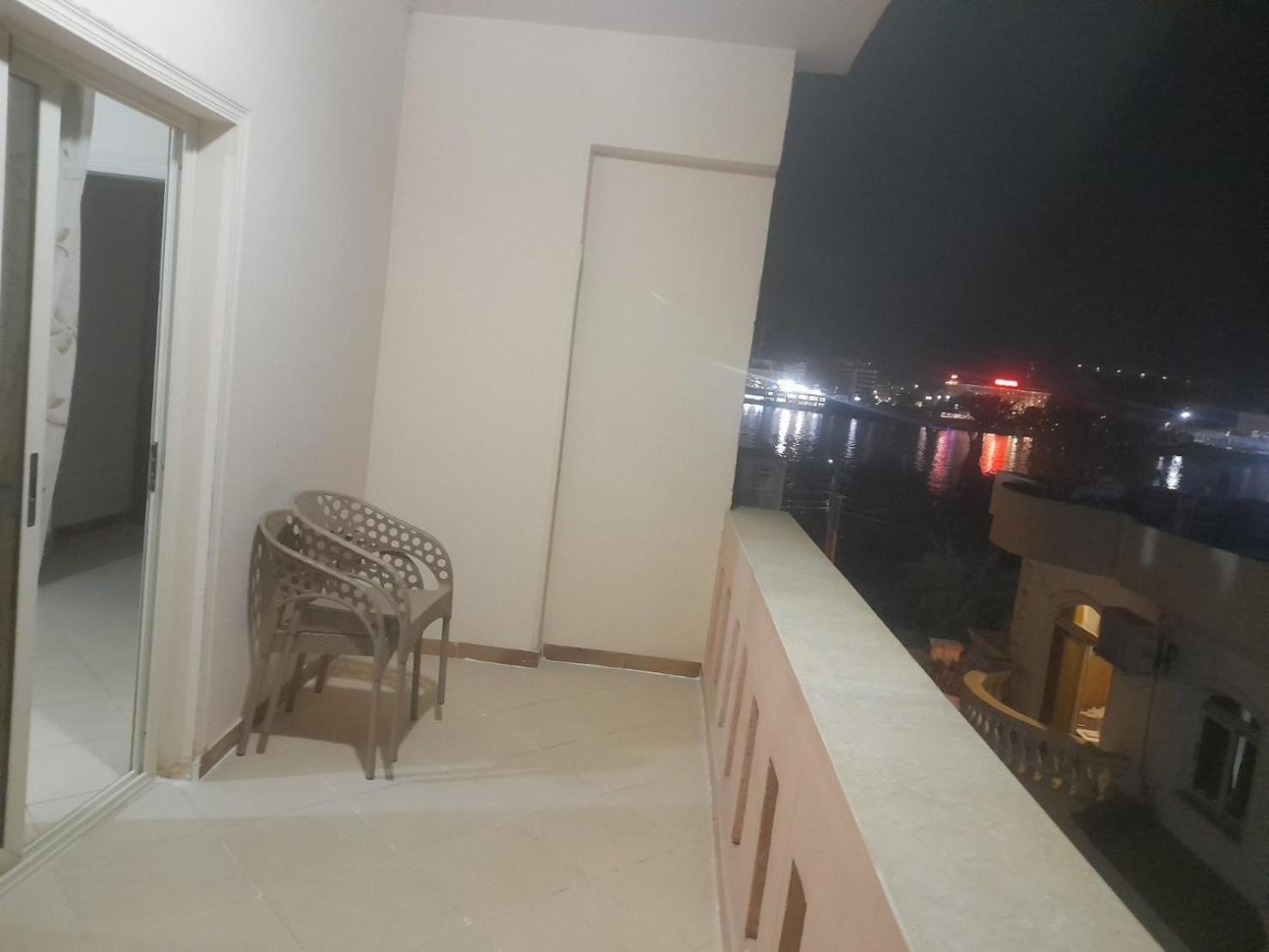Appartamento Sunny Luxor Esterno foto